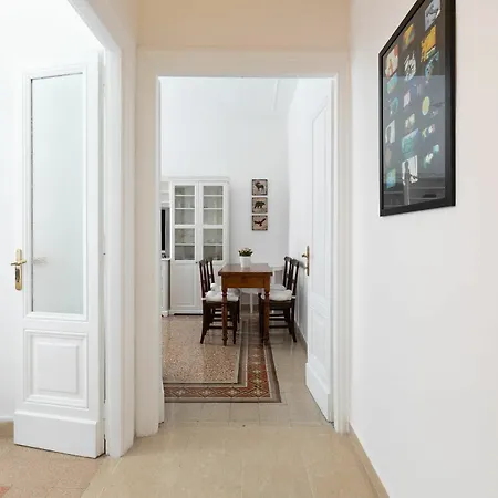 With One Bedroom In Roma, With Wifi